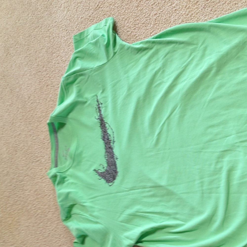 Men's Nike dri fit tee